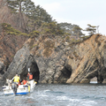 岩手県大船渡市の観光名所・碁石海岸、名物「穴通船」のシーズンスタート！