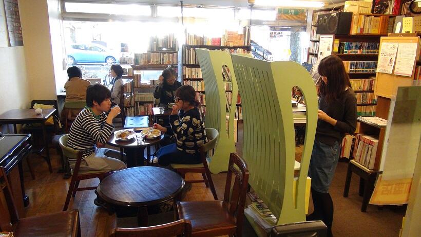 book cafe火星の庭（仙台）【旅する喫茶店】