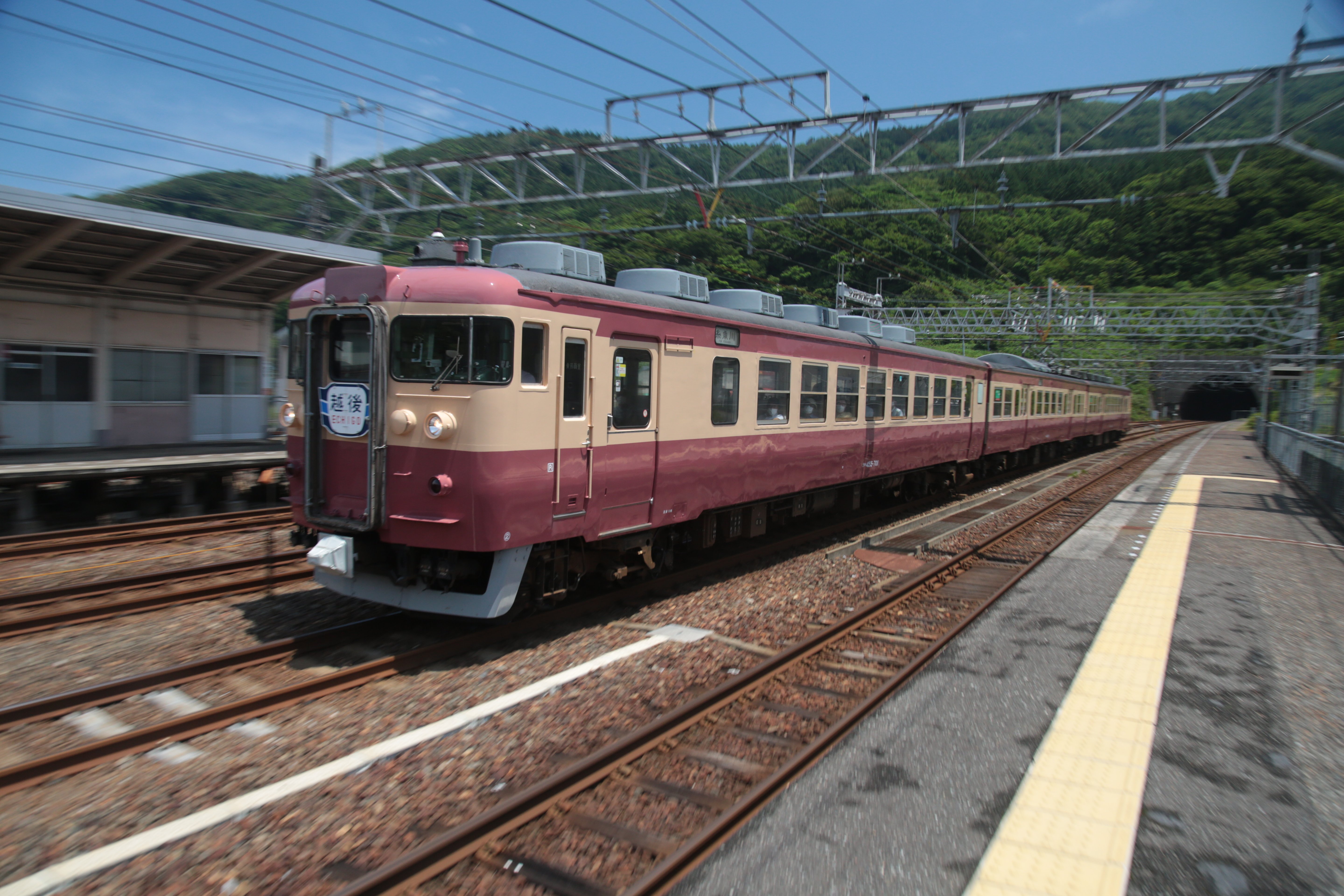 えちごトキめき鉄道で元 国鉄車両の 観光急行 運行開始 たびよみ