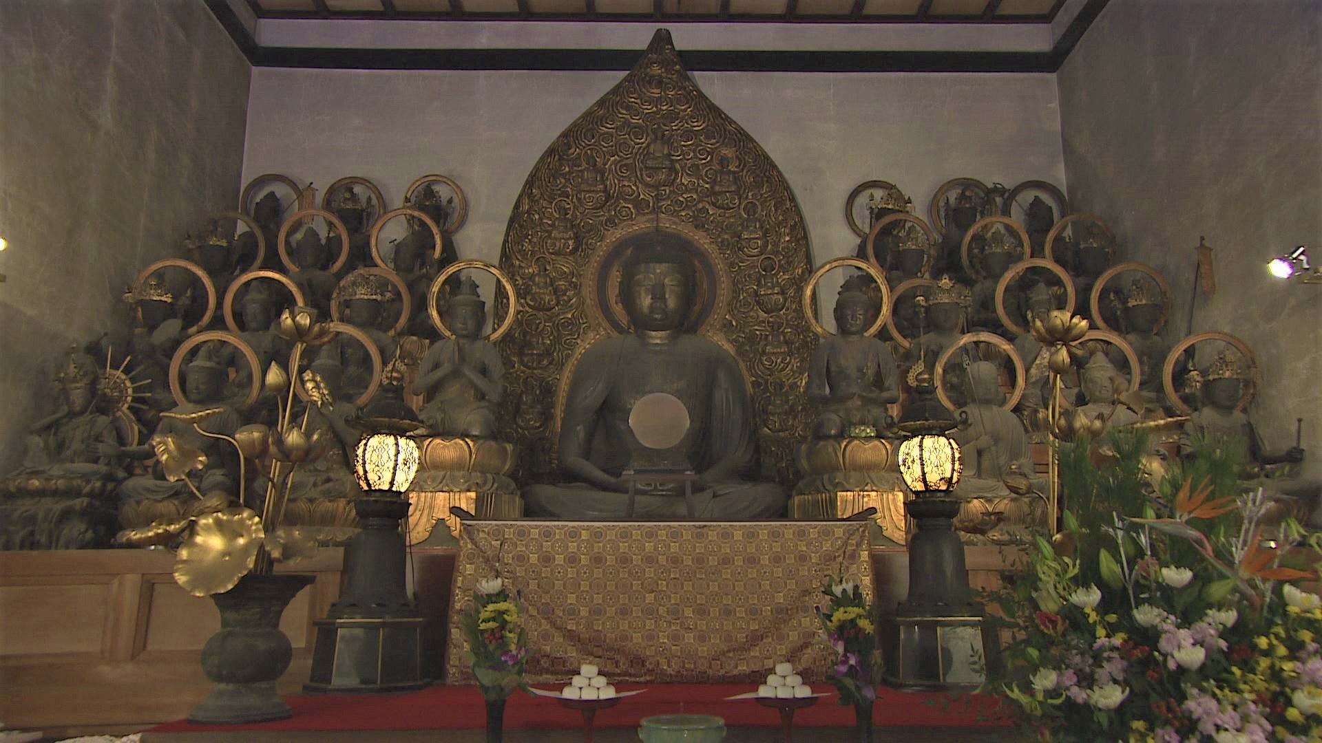 即成院の阿弥陀如来坐像と二十五菩薩像