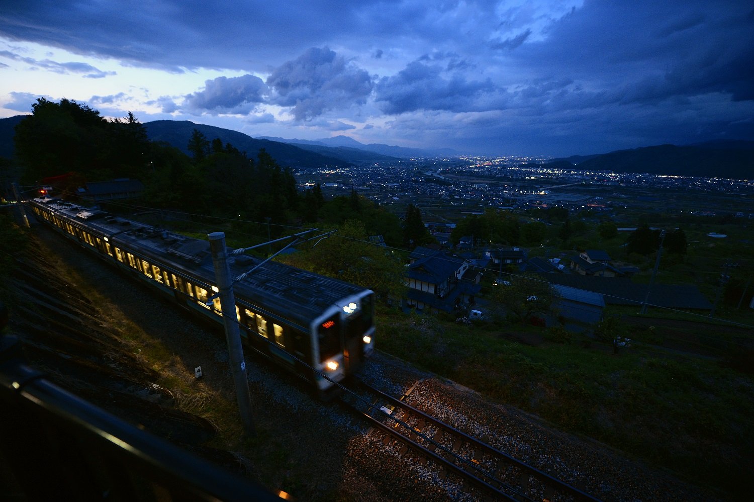 【青春18きっぷでできること】乗り換え不要の長距離普通列車で、高尾駅から長野駅まで245キロ（2）