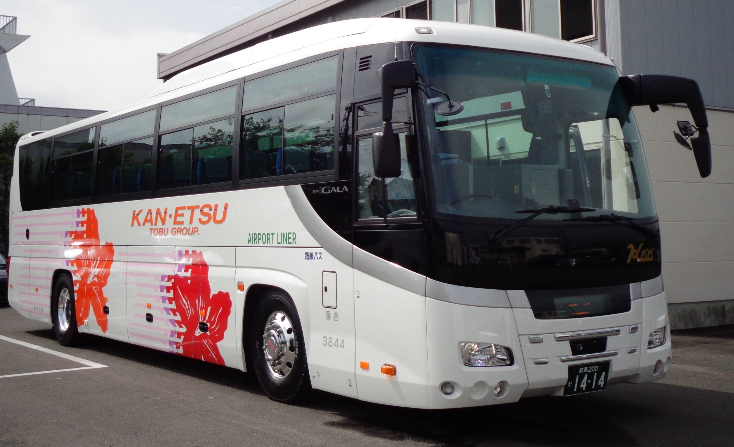 関越交通の新しい「温泉直行バス」