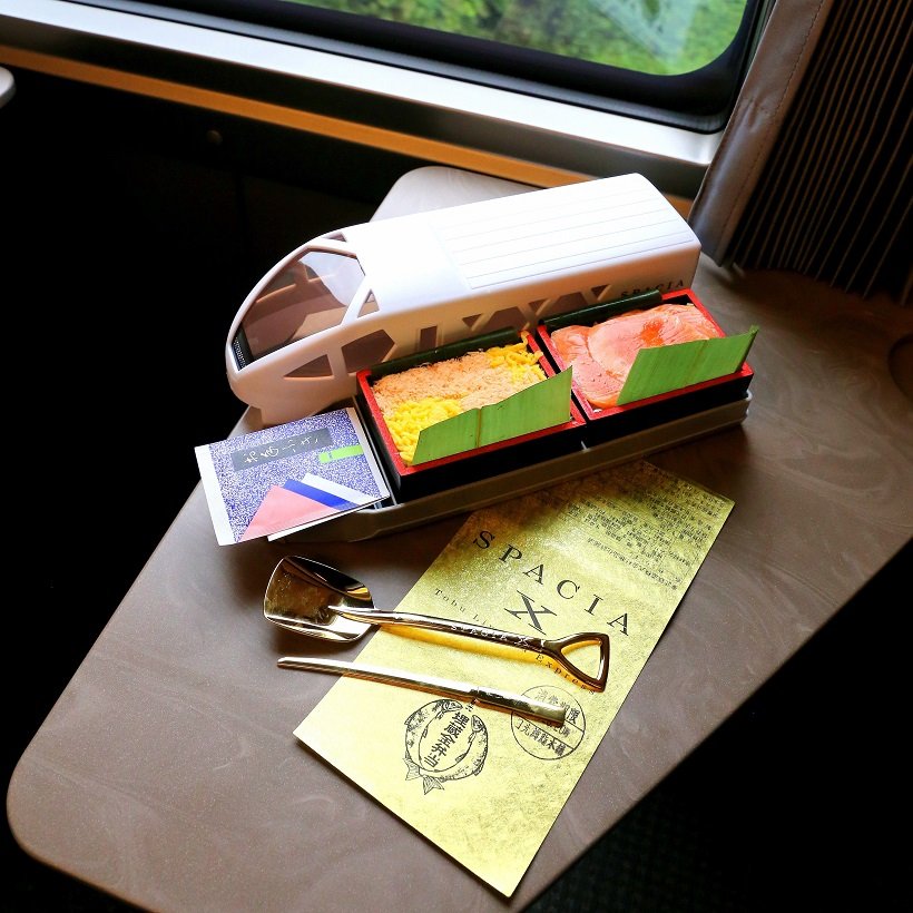 【旅と駅弁・駅麺】話題の新型列車スペーシアXと宇都宮LRTに乗る旅（1）