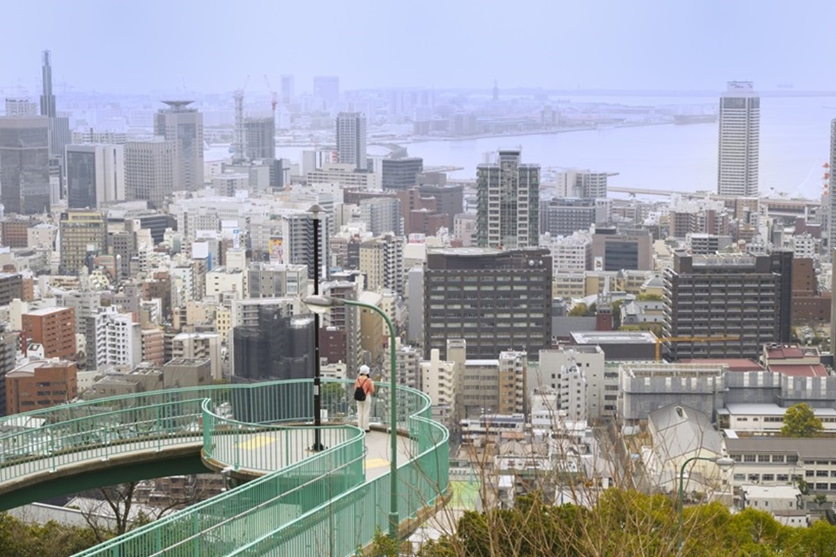 港町・神戸の絶景と山道の新緑を楽しむ　元町駅から（1）【駅から歩こう1万歩】