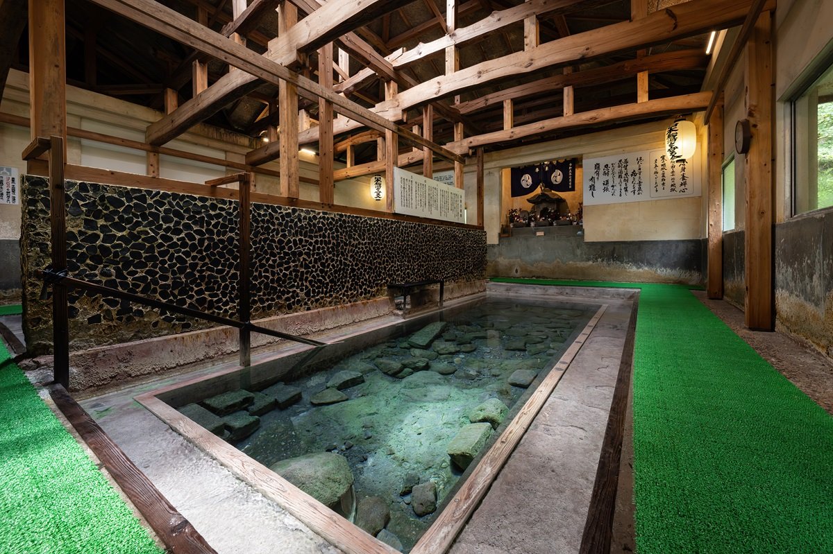 日本一の水風呂」と称される冷泉のサウナ 寒の地獄旅館【日本の涼景】｜大分県｜たびよみ