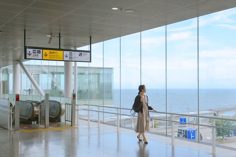 太平洋を見晴らす絶景の駅舎と芸術の秋の五浦海岸を訪ねる　常磐線・水郡線（1）【鉄道ひとり旅】