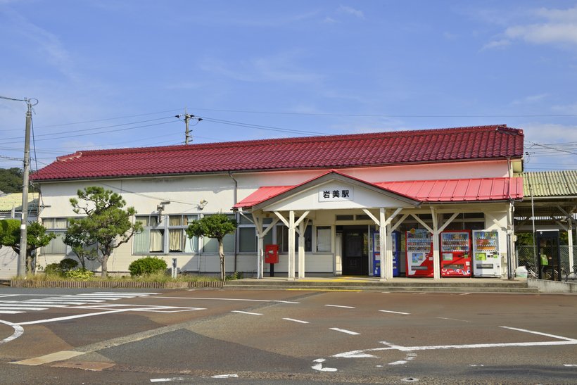 ⑤岩美駅_DSC4289（旅行読売_宮川）.jpg