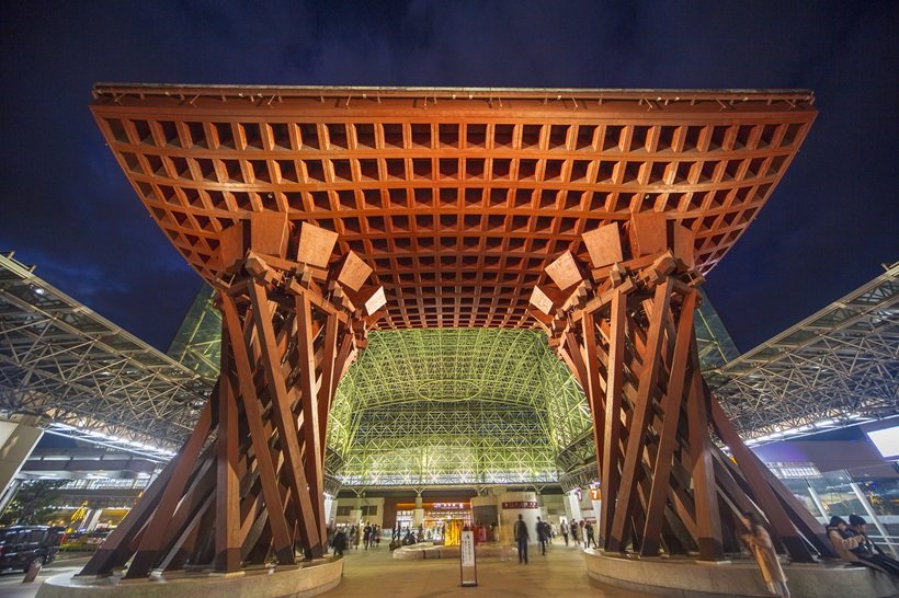 左下3　87_金沢駅・鼓門1.jpg