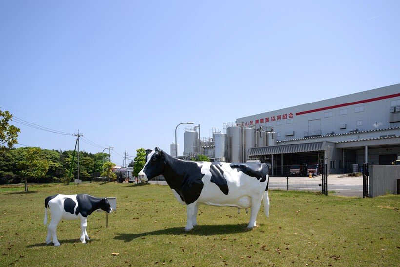 組合工場外観1(大山乳業提供）.jpg