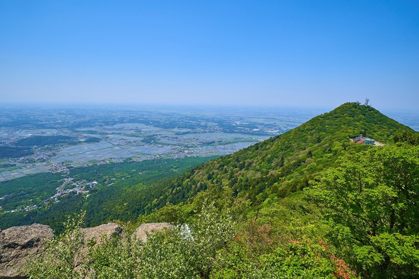 【低山と温泉へ】双耳峰から関東平野を一望 巨岩・奇岩巡りも迫力満点 筑波山<標高877m・歩行距離4.8キロ・歩行時間2時間40分>(1)