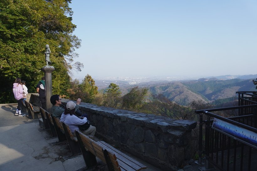 【低山と温泉へ】海外からも登山者が訪れる自然豊かな修験道の山 高尾山②<標高599m・歩行距離7km・歩行時間2時間30分>