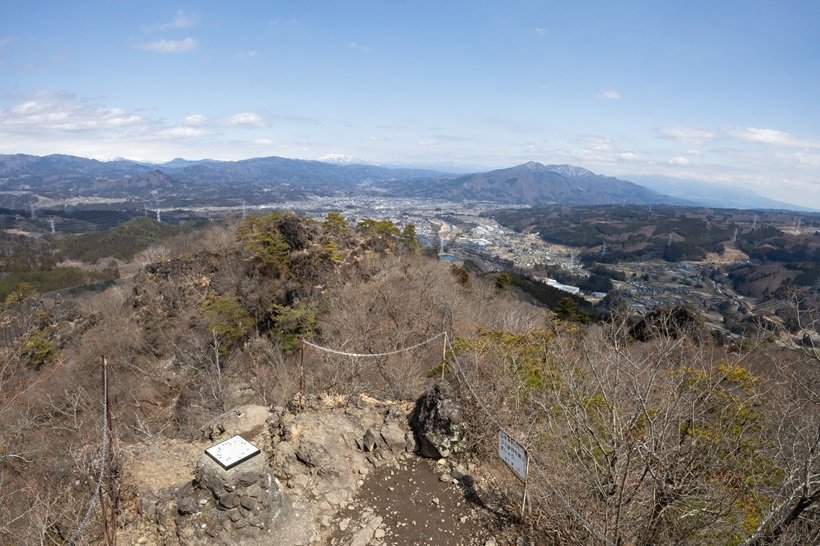 【低山と温泉へ】歴史ロマンただよう山城へ冒険旅行 岩櫃山<標高802m・歩行距離7.7km・歩行時間3時間10分>