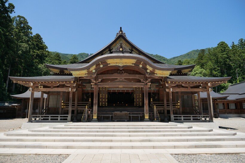⑦弥彦神社（観光協会借用）P1260562_original.jpg