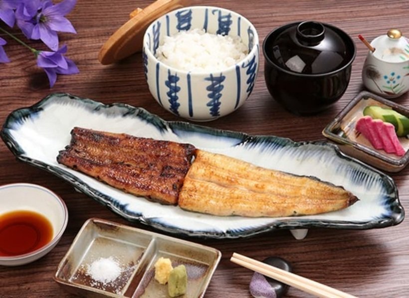 8_遠州鉄道_Hコンコルド_うなぎ料理（アタリHPから）.jpg