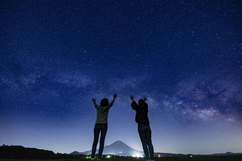 ⑩10_大山星空写真星に届きそう.jpg