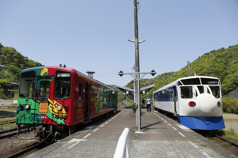 【お得きっぷで鉄旅へ】“18きっぷポスターの聖地”下灘駅へ 四国の撮影地を鈍行列車でたどる(2)青春18きっぷ3日間8030円お得!