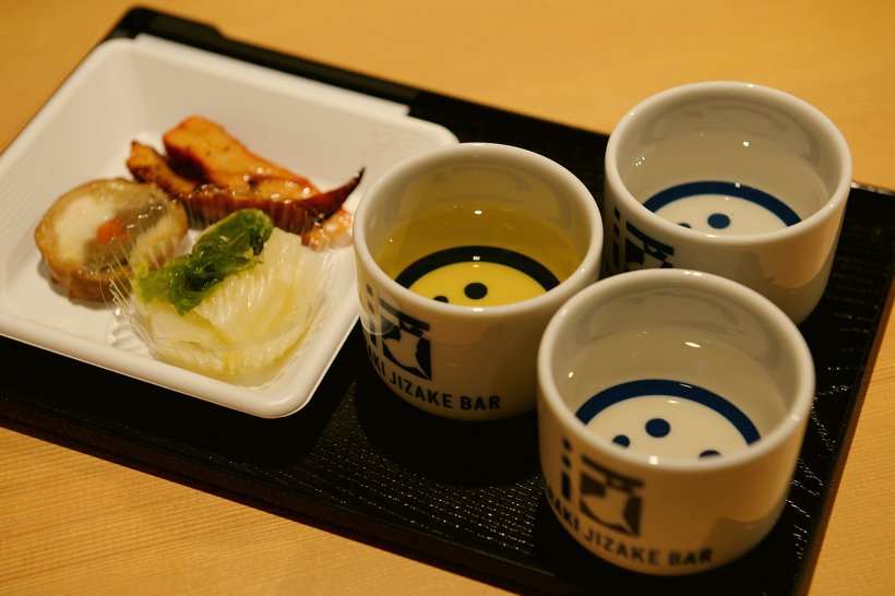 11.地酒バー飲み比べ.jpg