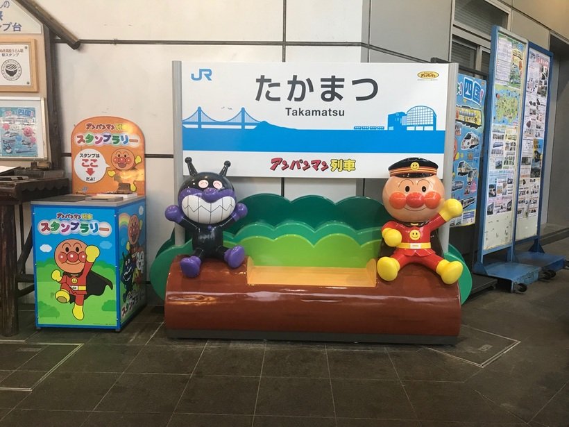 2.アンパンマンベンチ高松.jpg