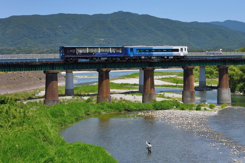 ㉔　18.藍よしのがわ鉄橋（川田-穴吹）.jpg