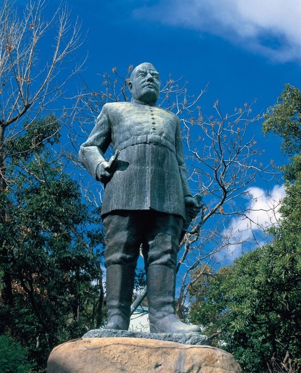 サブ　西郷隆盛　立像.jpg