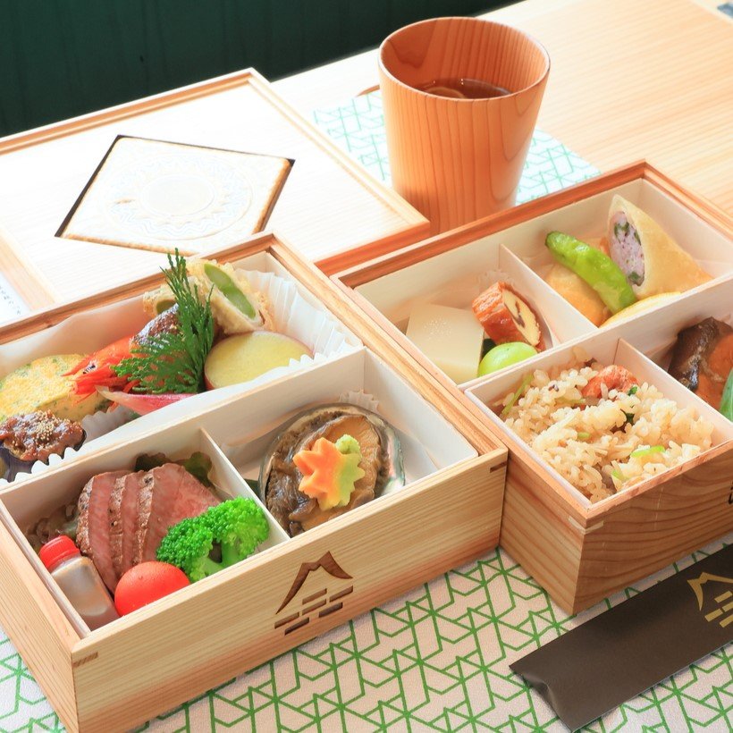 ⑦　4　2024.10.4_南九州視察_かんぱち・いちろく[42]_裏舌鼓  「裏舌鼓のオ.モ.テ.ナ.シ箱」_松尾　諭.jpg