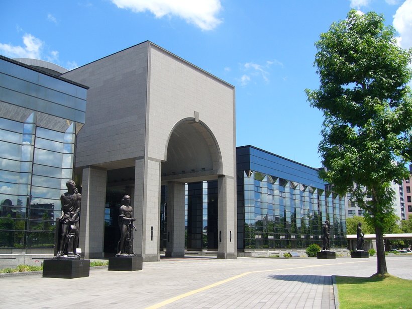 左下1 施設外観(斜面・大).jpg