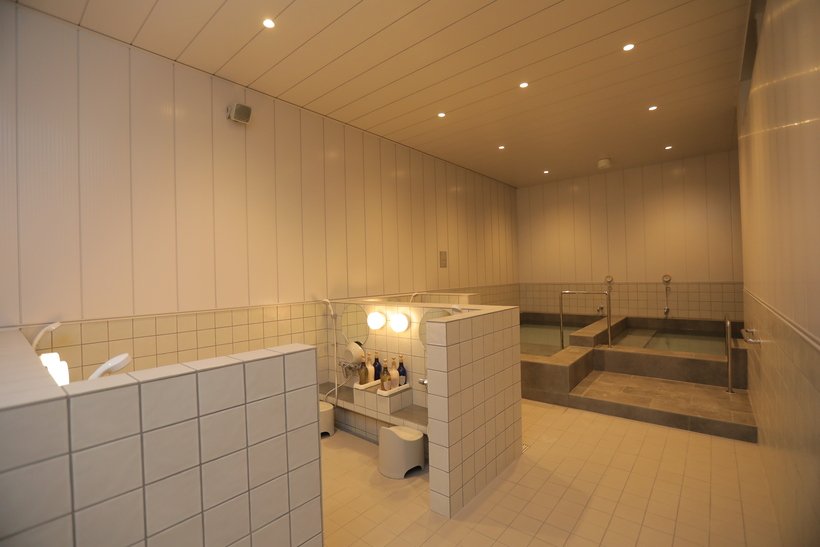 4 03 繧ｹ繝上ｚ縲√し繧ｦ繝・豬ｴ螳､3.jpg