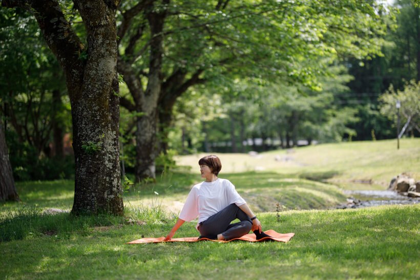 15 森の朝ヨガ(アタリ).jpg