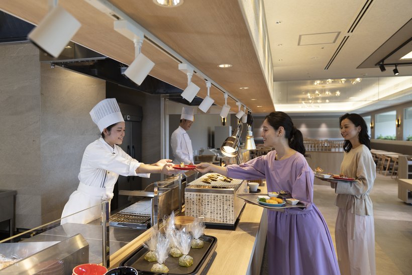 ⑧下 レストラン02.jpg