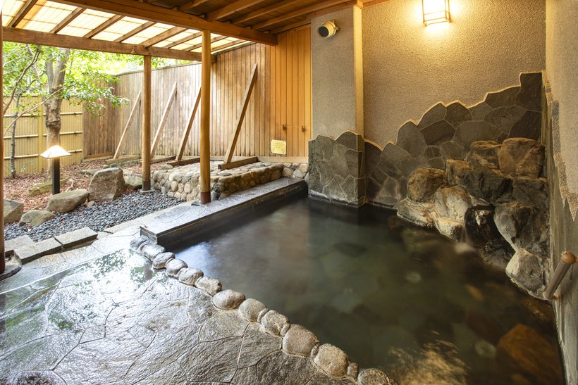 9 露天風呂(1200×800).jpg