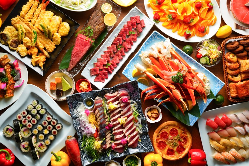 12 11 バイキング料理全体.jpg