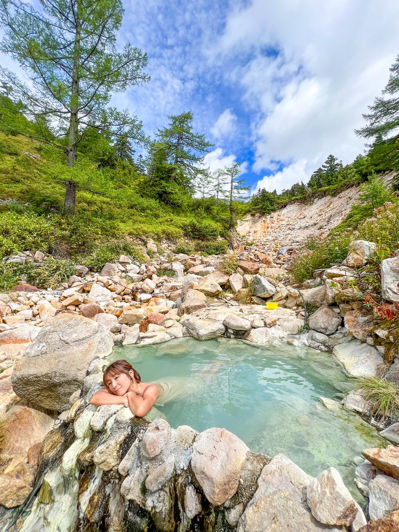 【ひとり、秘湯へ】コラム　初めての人にもおすすめ！歩いてしか 行けない秘湯（秘湯探検家・渡辺裕美）