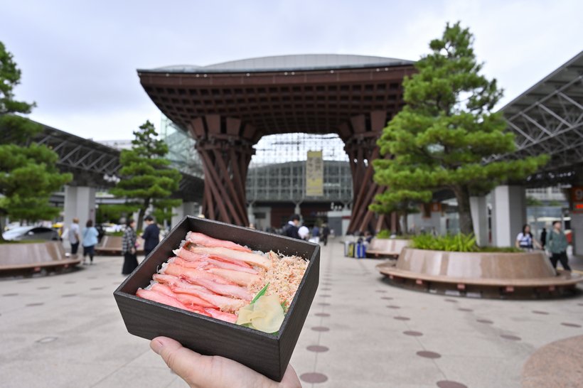 【旅と駅弁・駅麺】北陸の冬季限定駅弁を食べ比べ／敦賀▶金沢▶能登中島▶富山（1）