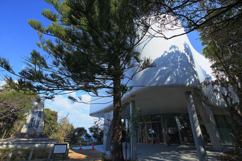 メイン右上 外観正面.jpg