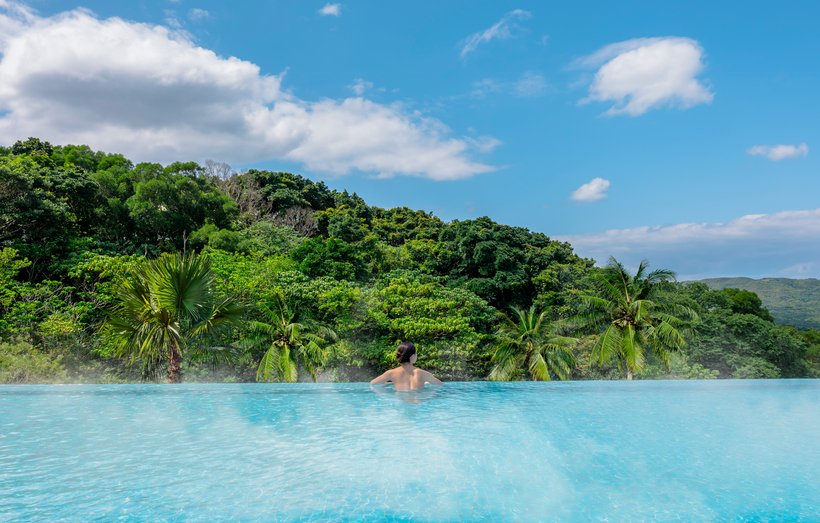 【新・日本の絶景】絶景に浸るなら「インフィニティ風呂」へ　ジャングリア沖縄