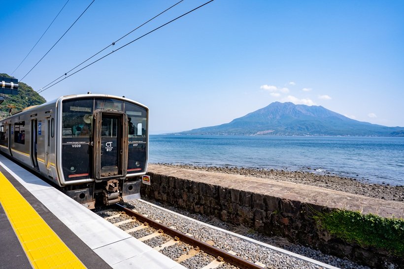 46 P.65_pixta_124785483_L.jpg