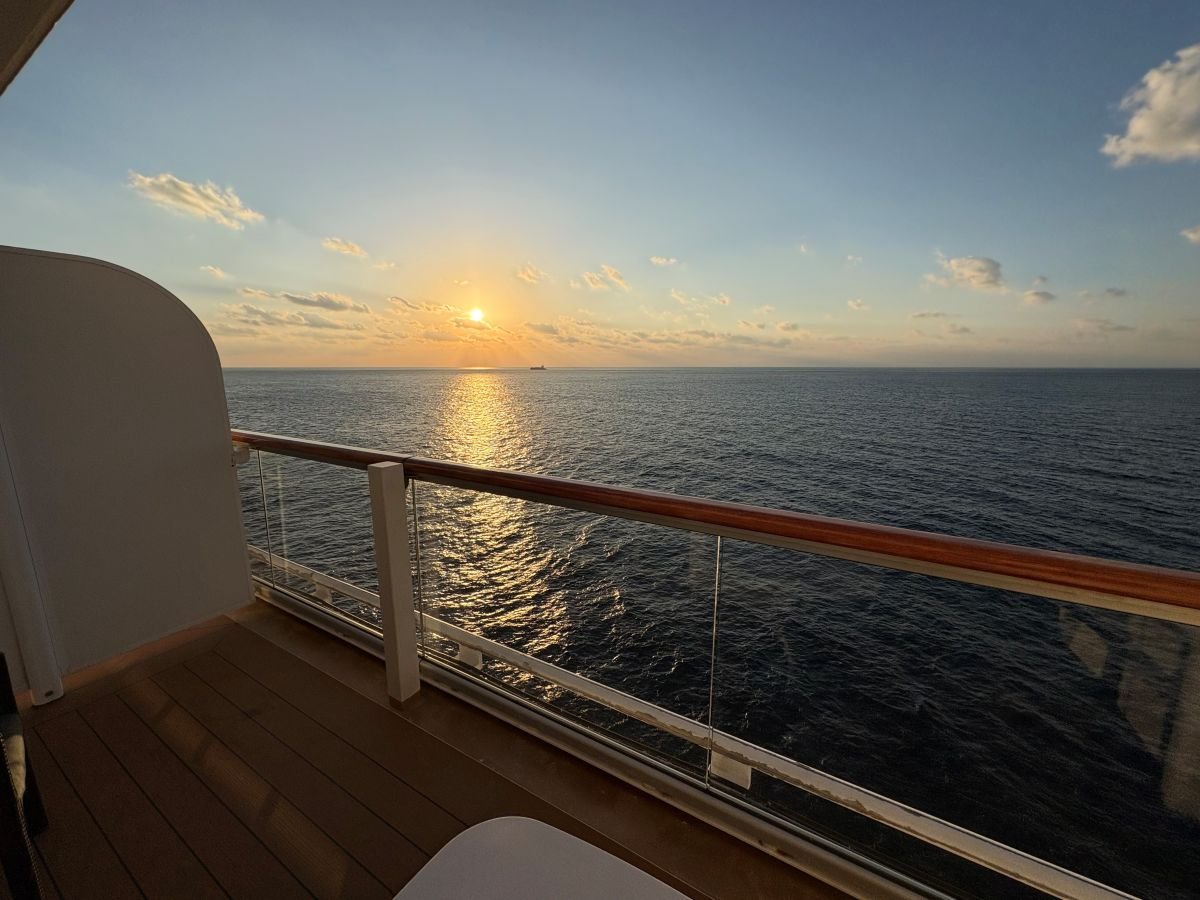 のんびりクルーズを満喫　バイキング・エデン乗船記（1）