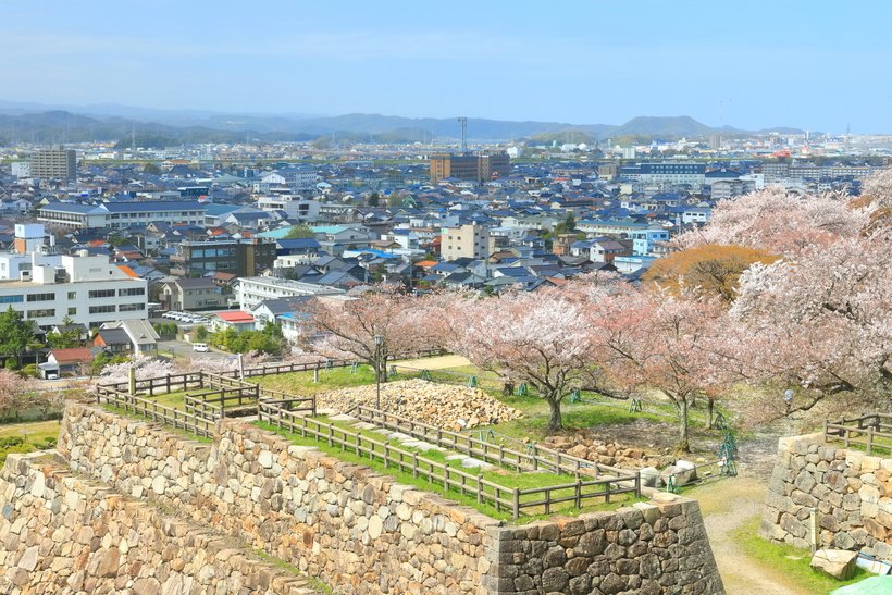 ⑥5 pixta_76383856_L.jpg