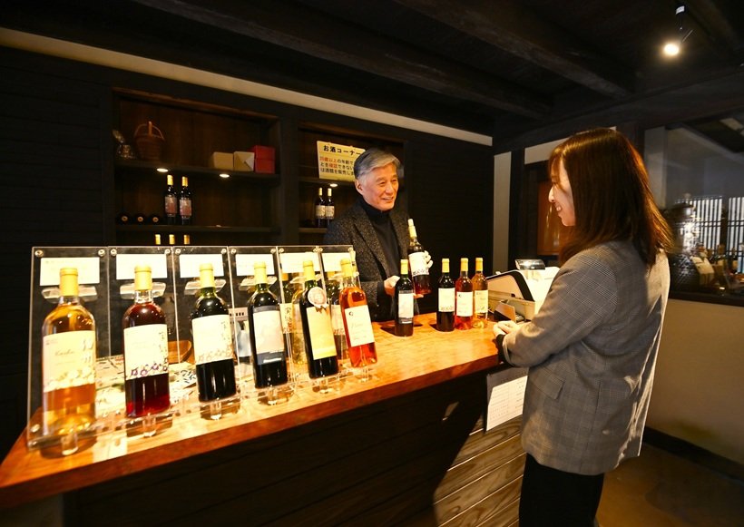 山海の幸を引き立てる一杯を求めて　 旅して出合う「鳥取ワイン」（1）