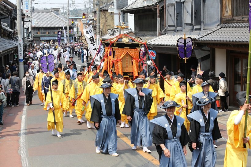 千葉県香取市の香取神宮で12年に1度行われる大祭「香取神宮式年神幸祭」が4月15・16日に開催