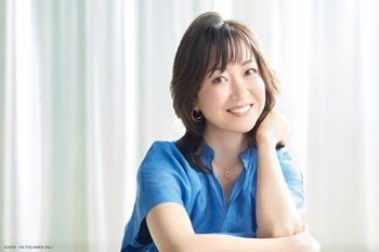 黒川智花宣材 左右350 (002).jpg