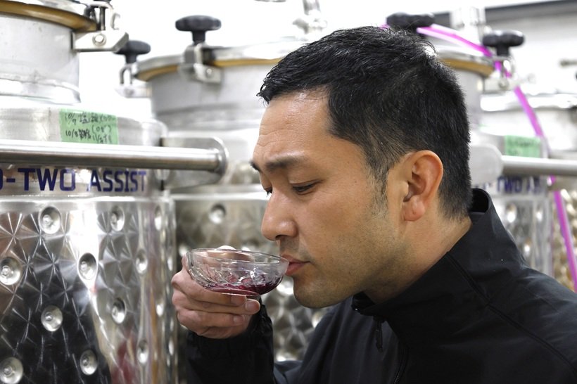 日々味を探求する坐古拓也さん