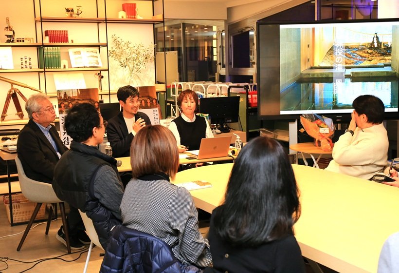 紀伊國屋書店でトークイベント開催