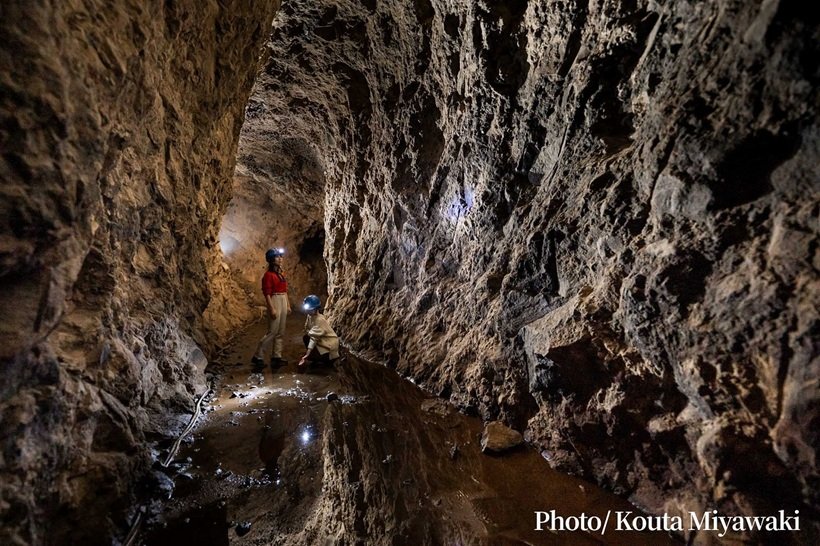 島根県の世界遺産・石見銀山で最大級の坑道跡「大久保間歩」限定ツアー開催