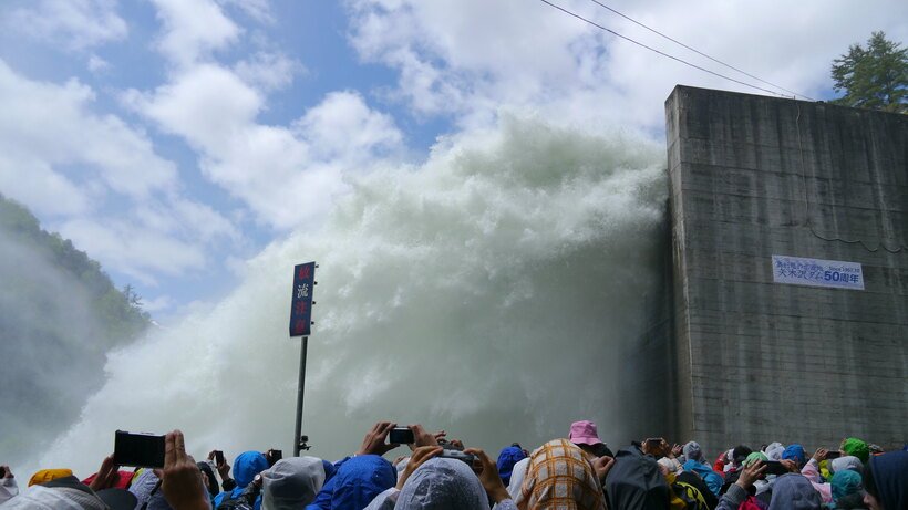 みなかみに春を呼ぶ　3ダム点検大放流！