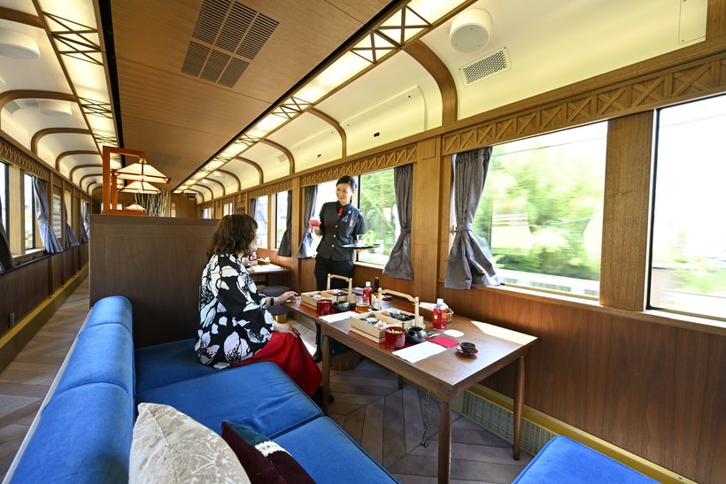 【絶景＆グルメ 観光列車の旅】世界遺産の高野山へ向かう今年デビューの新型観光列車 南海高野線「GRAN天空」（1）