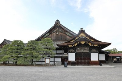 ④3.二の丸御殿左右400.jpg