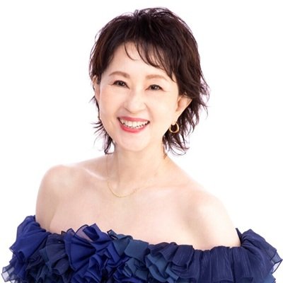 畑中葉子アー写①_正方形400.jpg