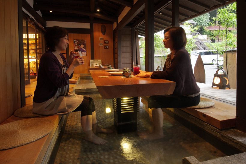 04_足湯カフェ.jpg