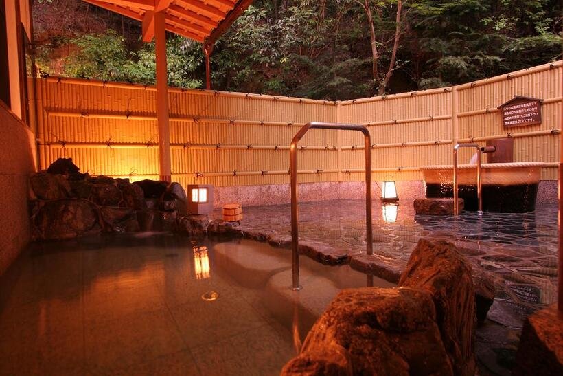 05_岩風呂露天1.jpg